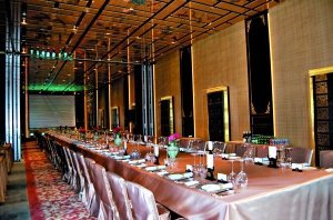 北京工商调查建福宫运营公司，运营商停业整改引发财经关注